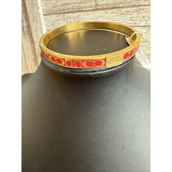 COACH Letter C LOGO Signature Red Enamel Gold Tone Bangle Bracelet Size 7 3/4” - Picture 7 of 7
